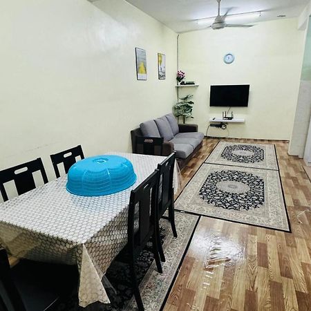 Idris Homestay Malacca Luaran gambar